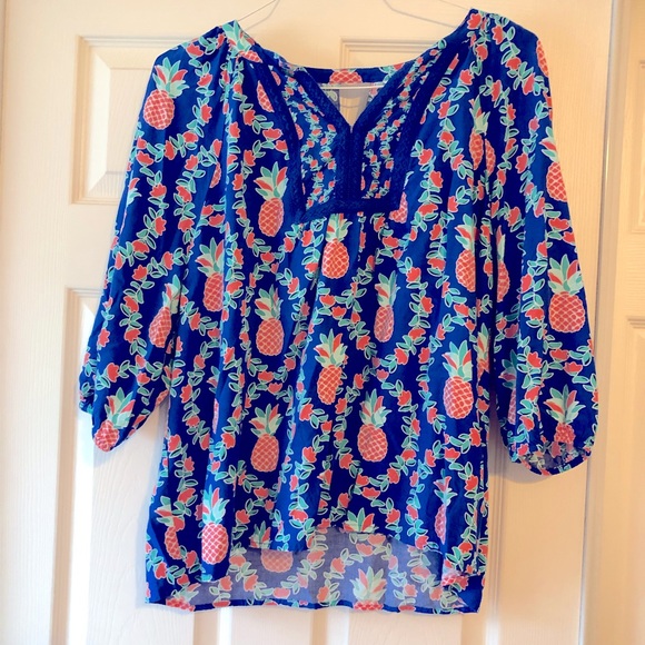 Crown & Ivy Blouse with 3/4 Sleeves and Pineapple Print - Picture 2 of 5